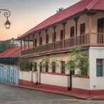 Explorando a arquitetura colonial de Paraty