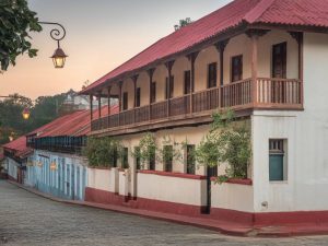 Explorando a arquitetura colonial de Paraty