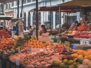 Culinária e cultura: conheça o Mercado Ver-o-Peso em Belém