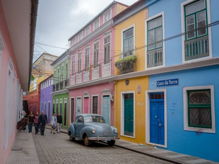 Visitar o Pelourinho: a alma cultural de Salvador