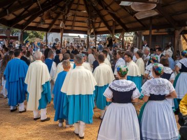 A festa do divino Espírito Santo no Centro-Oeste brasileiro